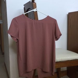 short sleeved pink top 😊